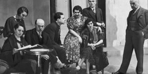 Przedstawienie "Nora" Henryka Ibsena w Teatrze Kameralnym w Warszawie w 1935 roku.