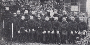 Mieszkańcy franciszkańskiego klasztoru w Nagasaki w listopadzie 1933 r.
