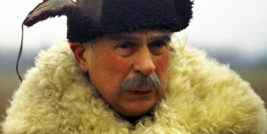 Janusz Kłosiński w filmie "Niespotykanie spokojny człowiek" z 1975 r.