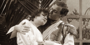 Janina Szyllinżanka i Wiktor Biegański w filmie Mariana Fuchsa i Williama Wauera "Carewicz" z 1918 roku.