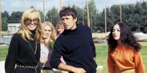 Jan Nowicki na planie filmu Andrzeja Kondratiuka "Dziura w ziemi" z 1970 roku.