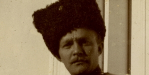 Adam Remigiusz Grocholski w stroju czerkieskim przywiezionym z Kaukazu.