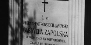 Grobowiec Gabrieli Zapolskiej na cmentarzu Łyczakowskim we Lwowie.