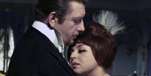 Mariusz Dmochowski i Kalina Jędrusik w filmie Wojciecha Jerzego Hasa "Lalka" z 1968 roku.