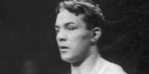 Mistrz Europy w wadze średniej Henryk Chmielewski na ringu V Mistrzostw Europy w Boksie w Mediolanie w maju 1937 r.