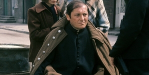 Zdzisław Maklakiewicz w filmie Janusza Kondratiuka "Głowy pełne gwiazd" z 1974 roku.