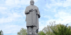 Pomnik Stanisława Moniuszki w Częstochowie.