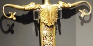 Fragment rękojeści miecza honorowego Władysława II Jagiellończyka, króla Czech i Węgier.