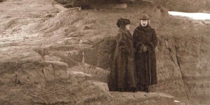 Helena i Ignacy Jan Paderewscy przy Balanced Rock w Garden of the Gods w Colorado Springs (USA) w 1908 r.