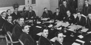 Podpisanie umowy między kolejami polskimi a brytyjską firmą Westinghouse Ltd. w kwietniu 1934 r.