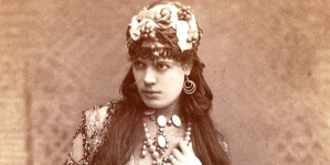 Portret Heleny Marcello-Palińskiej w stroju scenicznym.