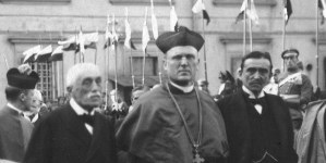 Członkowie Rady Regencyjnej: Józef Ostrowski, arcybiskup Aleksander Kakowski i książę Zdzisław Lubomirski przed intromisją 27.10.1917 r.