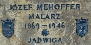 Tablica na grobie Józefa Mehoffera i jego żony na Cmentarzu Rakowickim w Krakowie.