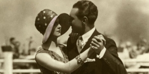 Maria Bogda i Jerzy Marr w filmie Michała Waszyńskiego "Pod banderą miłości" z 1929 roku.