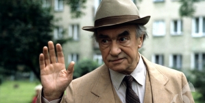 Wiesław Michnikowski w filmie "Skutki noszenia kapelusza w maju" z 1993 r.