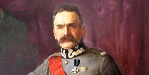 "Józef Piłsudski",  cykl "Na historycznej wokandzie".
