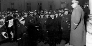 Delegacje wojskowe z hołdem u marszałka Polski Józefa Piłsudskiego w rocznicę zwycięstwa nad Armią Czerwoną, listopad 1930 r.