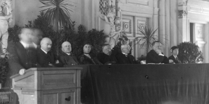 Konferencja w sprawie rozbrojenia moralnego zorganizowana przez Komisję Współpracy Międzynarodowej Polskich Stowarzyszeń Społecznych w sali Rady Miejskiej w Warszawie, 17.04.1932 r.