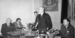 Akademia z okazji 1 Maja zorganizowana przez Polską Partię Socjalistyczną, Londyn 1.05.1945 r.