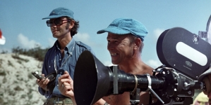 Operator Antoni Nurzyński i reżyser Jerzy Ziarnik podczas realizacji filmu "Niebieskie jak Morze Czarne" (1971).