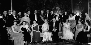 Polska delegacja na koronację króla Wielkiej Brytanii Jerzego VI na obiedzie wydanym przez ambasadora Wielkiej Brytanii w Polsce Howarda Kennarda 5.05.1936 r.