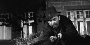 Roman Kłosowski w filmie Edwarda Skórzewskiego i Jerzego Hoffmana "Gangsterzy i filantropi" z 1962 r.