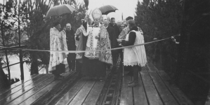Poświęcenie mostu kolejowego na Dziśnie przez ks. biskupa Mariana Józefa Ryxa w lutym 1928 r.
