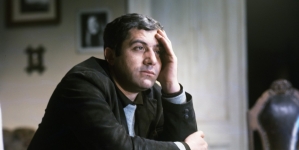 Zbigniew Zapasiewicz w filmie "Drzwi w murze" z 1973 r.