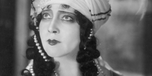Maria Przybyłko-Potocka w tytułowej roli w przedstawieniu "Adrianna Lecouveur" w Teatrze Polskim w Warszawie 14.04.1927 r.