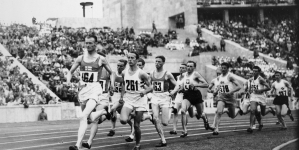 Bieg mężczyzna na dystansie 5000 metrów podczas Letnich Igrzysk Olimpijskich w Berlinie w sierpniu 1938 r.