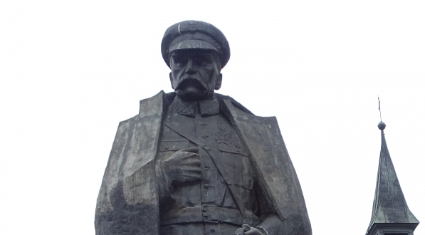 Pomnik Józefa Piłsudskiego w Krakowie.  