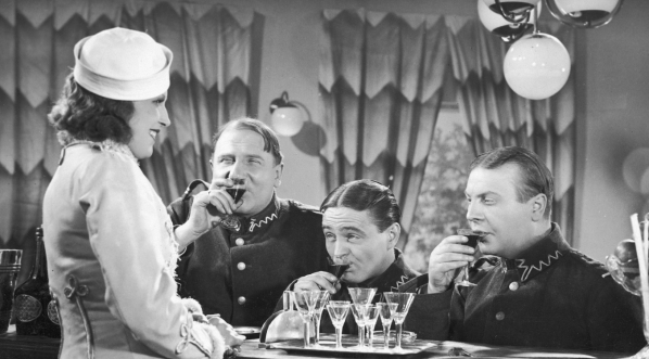  Scena z filmu "Parada rezerwistów" z 1933 r.  