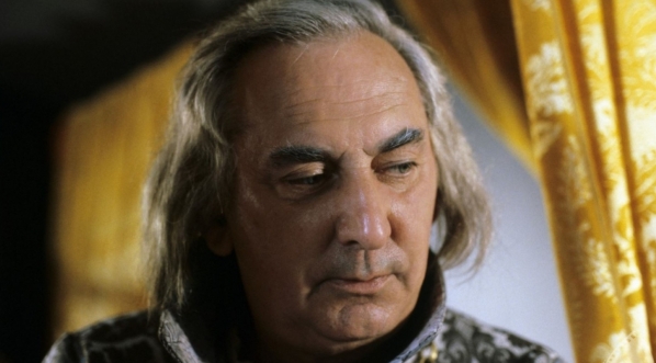  Gustaw Holoubek w filmie "Królewskie sny" z 1988 r.  