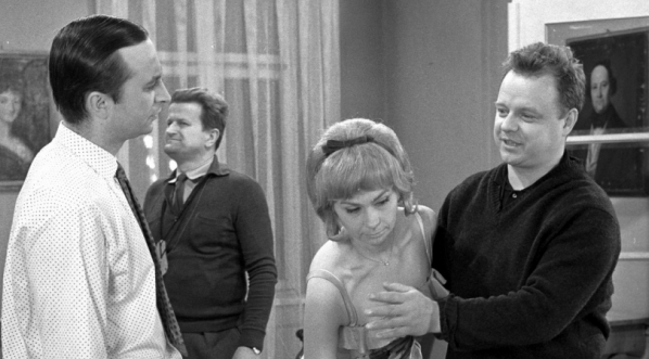  Na planie filmu Stanisława Barei "Małżeństwo z rozsądku" z 1966 roku.  