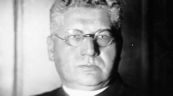  Stanisław Adamski - ksiądz infułat, były komisarz Naczelnej Rady Ludowej.  