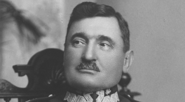  Stanisław Taczak, generał brygady, dowódca OK II Lublin.  