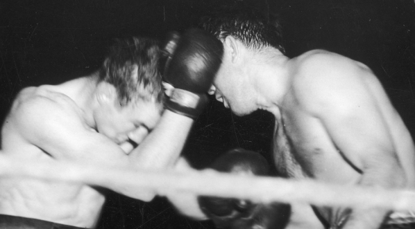  Walka bokserska pomiędzy Henrykiem Chmielewskim a Coleyem Welchem w Stanach Zjednoczonych Ameryki w styczniu 1939 r.  