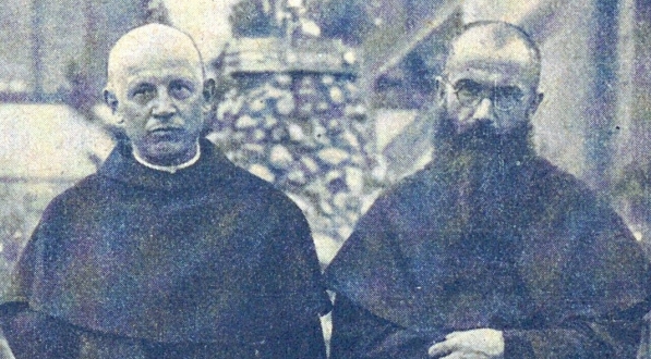  Prowincjał franciszkanów Ojciec Kornel Czupryk i Ojciec Maksymilian Kolbe przed wyjazdem do Japonii w 1933 r.  