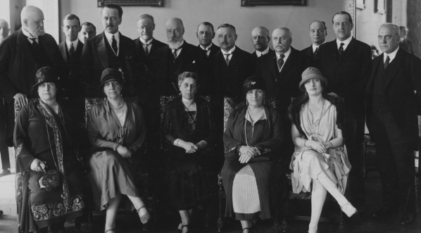  Wizyta premiera i ministra spraw zagranicznych Polski Aleksandra Skrzyńskiego w Austrii w kwietniu 1926 roku.  