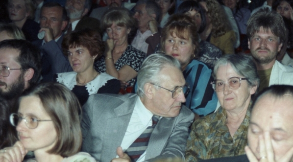  Premiera filmu Radosława Piwowarskiego "Kolejność uczuć" w 1993 r.  