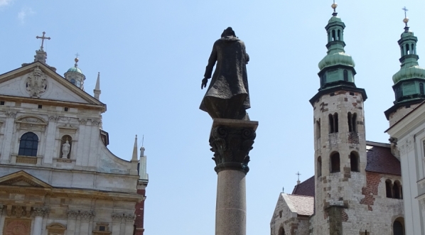  Pomnik Piotra Skargi w Krakowie.  