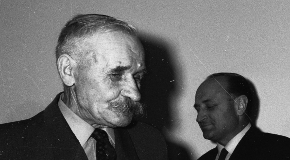  Jubileusz osiemdziesiątych urodzin Szymona Pietrzaka w Naczelnym Komitecie Zjednoczonego Stronnictwa Ludowego w październiku 1968 r. .  