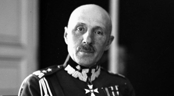  Gen. dyw.  Stanisław Wróblewski, dowódca OK V Kraków.  