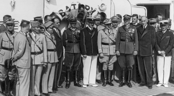  Weterani Armii Polskiej w Ameryce po przypłynięciu do Gdyni w lipcu 1938 r.  