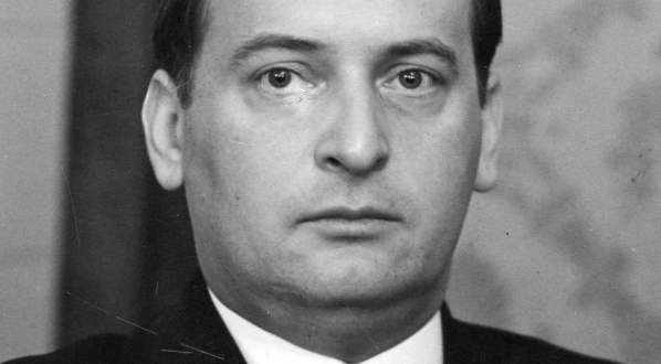  Antoni Roman, minister przemysłu i handlu.  