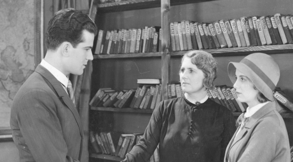  Film "Dziesięciu z Pawiaka" z 1931 roku.  