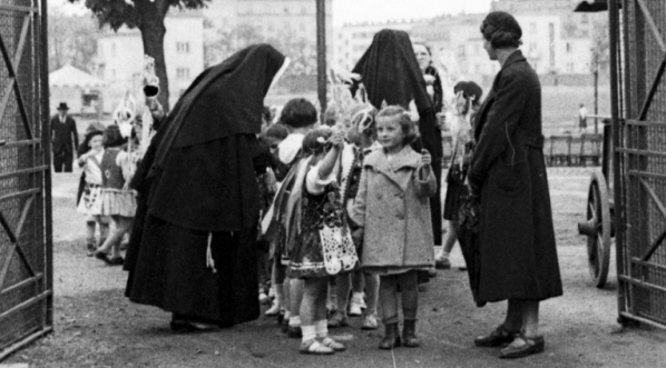  Obchody "Tygodnia Dziecka" w Krakowie w maju 1936 r.  