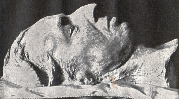  Maska pośmiertna Fryderyka Chopina.  