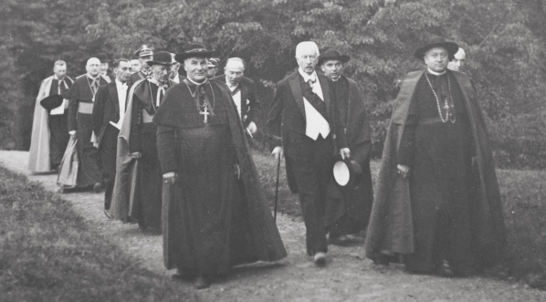  Wizyta niemieckiego kardynała Michaela von Faulhabera w ordynacji Smogulec we wrześniu 1929 roku. (2)  