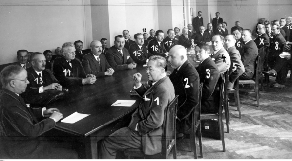  Posiedzenie komisji spraw zagranicznych Sejmu w 1931 roku.  